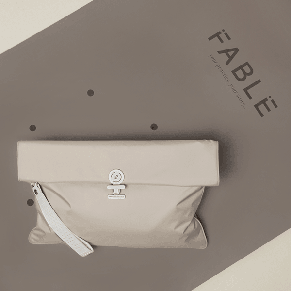 Benefits of practicing yoga when you travel - lapochette.co