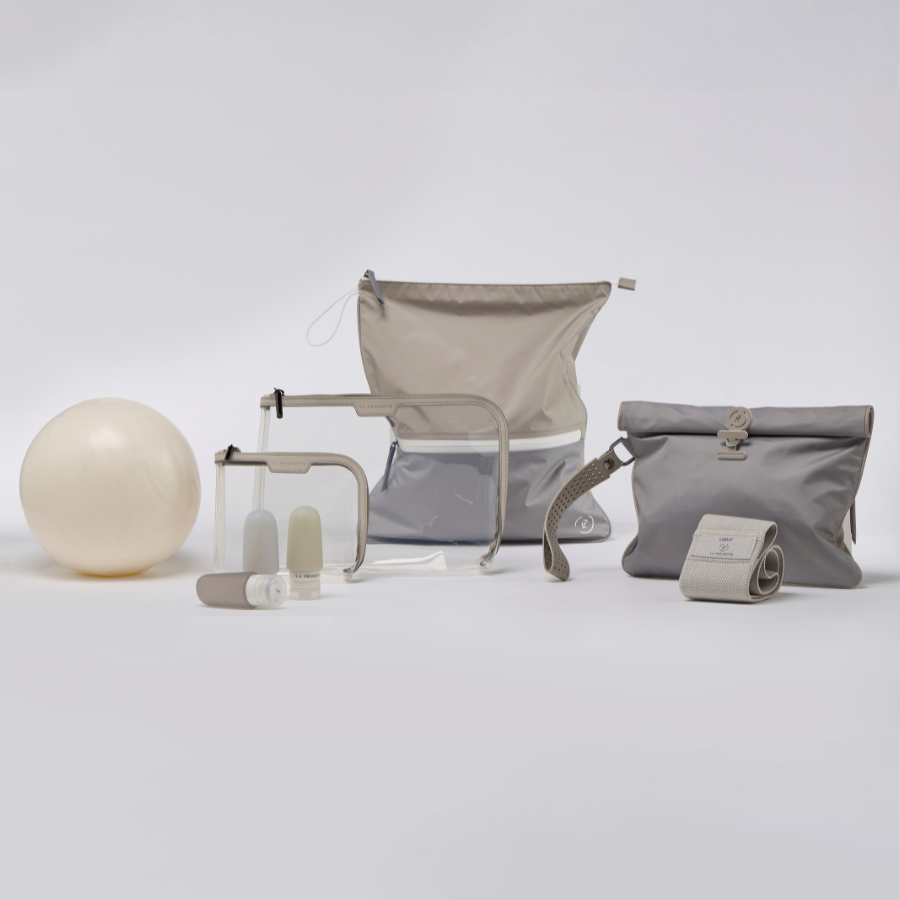 Workout accessories and bags in Shadow Linen