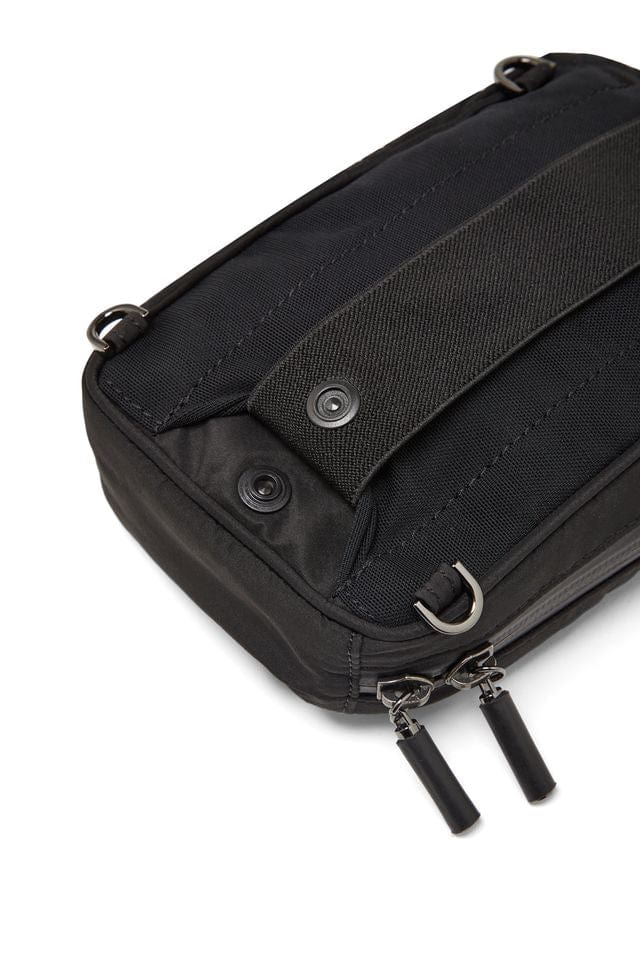 Go Anywhere Convertible Belt Bag - Black / Flax